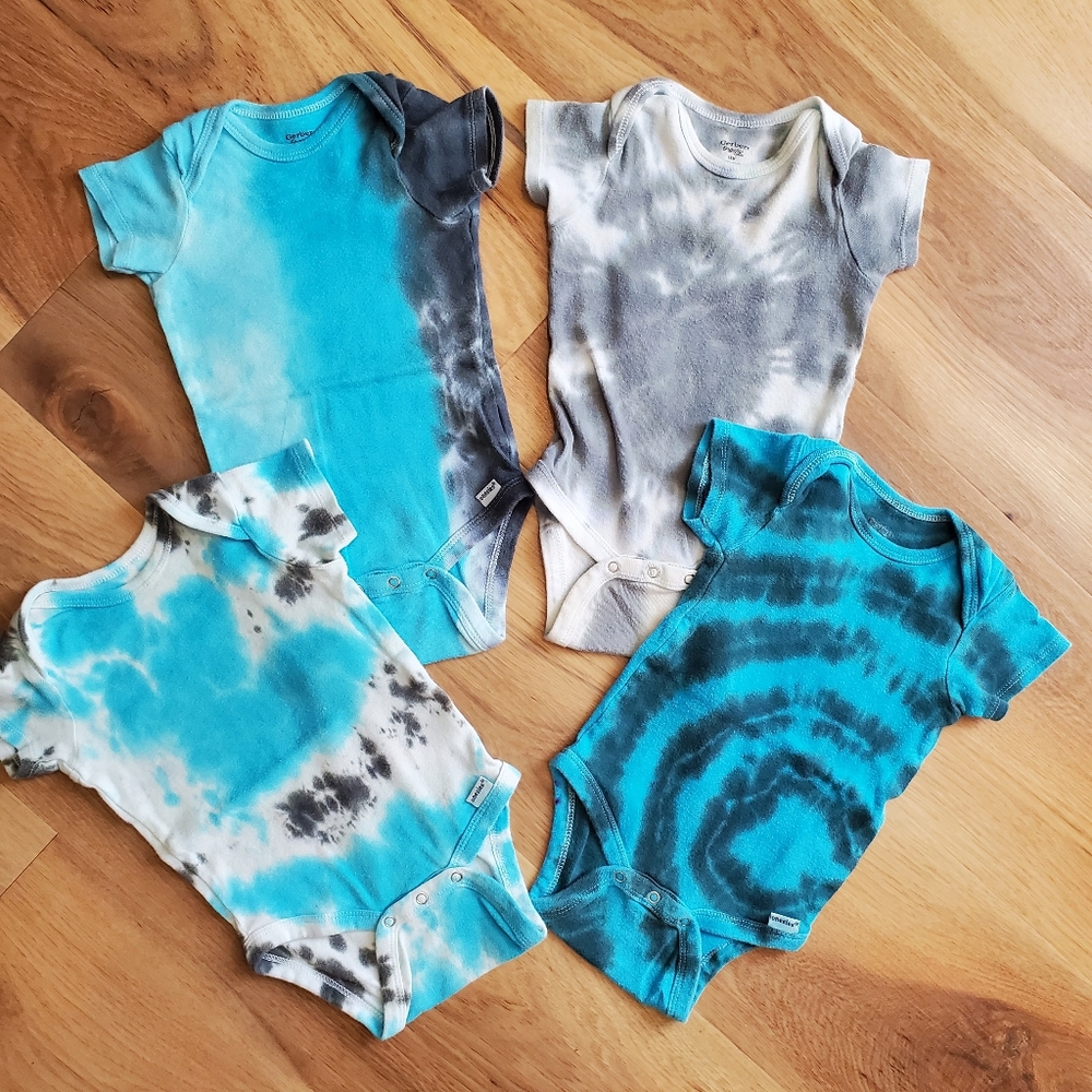 Gerber 18M Organic Cotton Blue Tie-Dye Short Sleeve Onesie Bodysuits